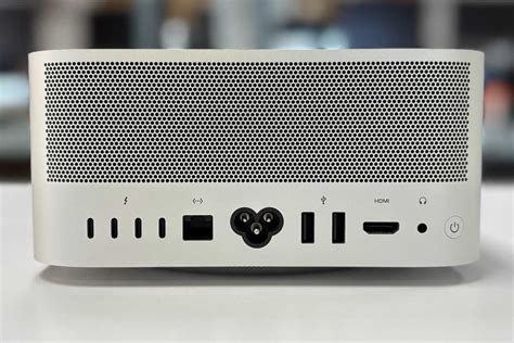 Apple Mac Studio front and rear ports
