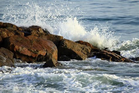 Ocean waves crashing on rocks