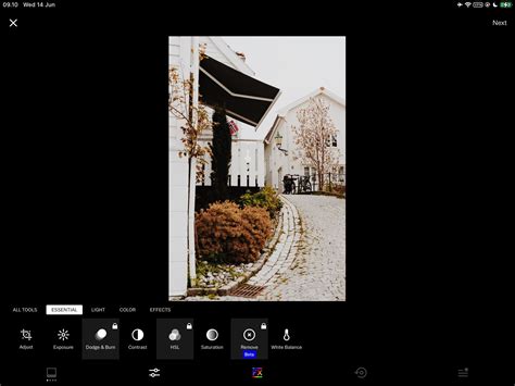 VSCO app interface with main navigation icons