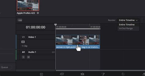 User selecting entire clip in DaVinci Resolve