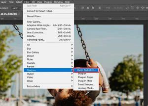 Photoshop Shake Reduction dialog box with blur trace