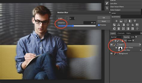 Photopea interface showing Motion Blur filter settings with angle and distance sliders