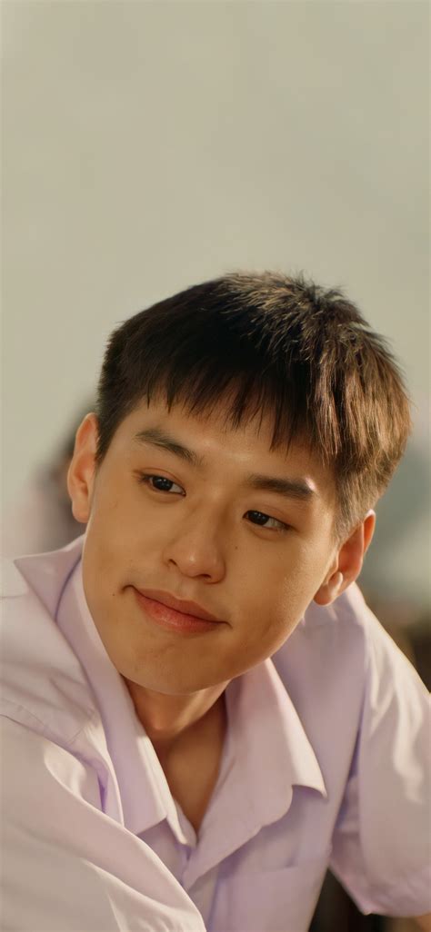 Billkin Putthipong Assaratanakul smiling
