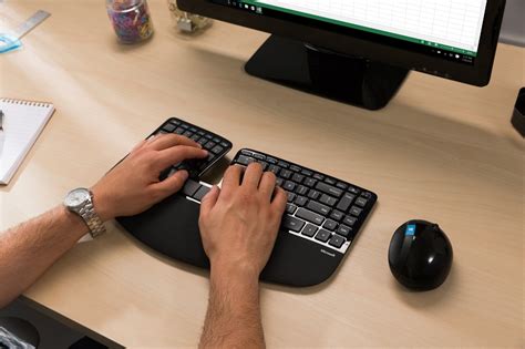 Ergonomic mouse and keyboard setup